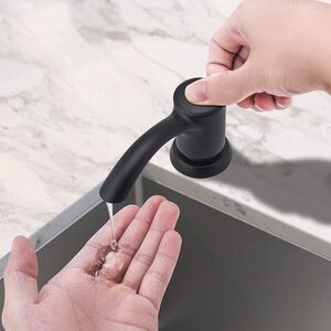 NWOT Top Refill Soap Dispenser ABS Pump Head 17oz Lotion Bottle Built-in Design